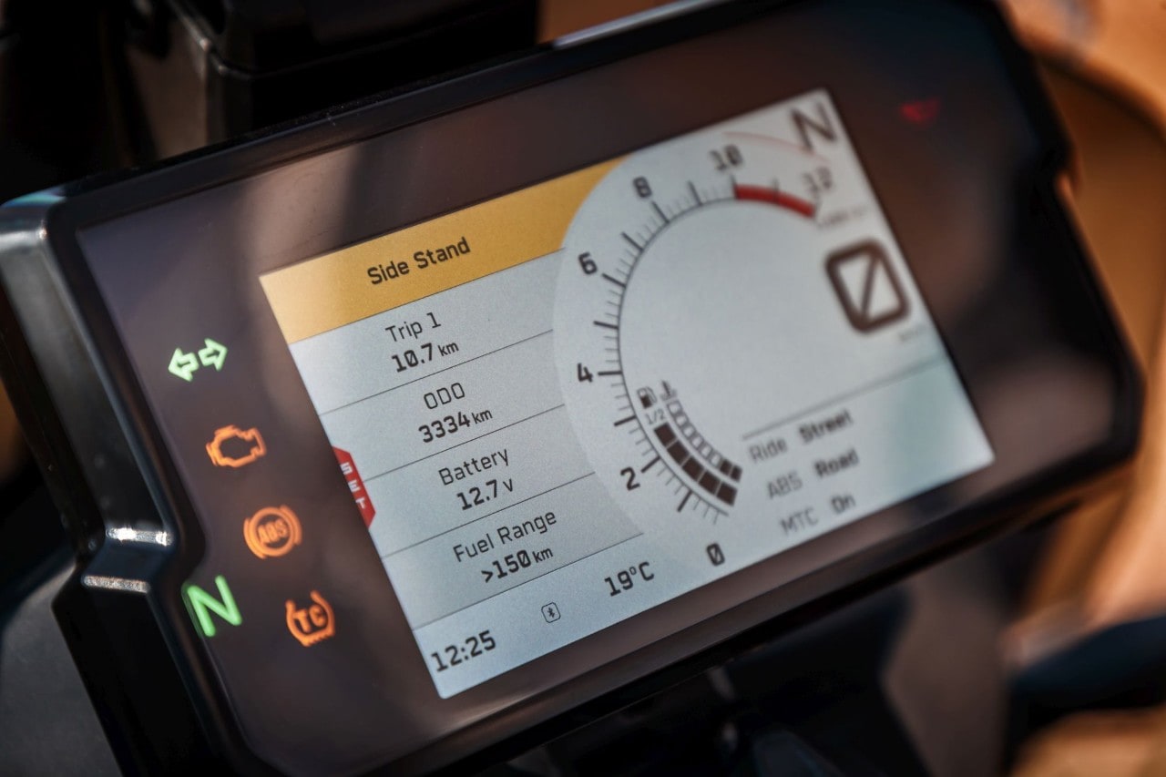 KTM 890 Adventure: crossover senza limiti